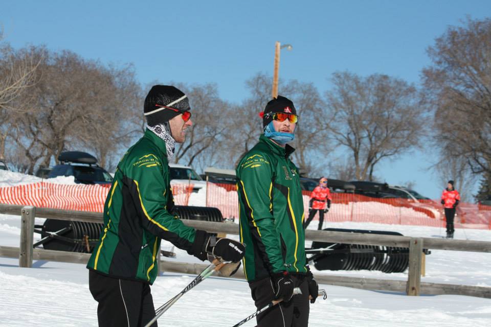 Two U of A Nordic skiers skiiing
